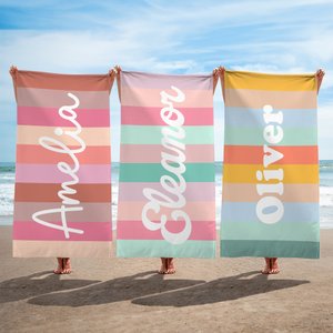 Personlig stor randig strandhandduk snabbtorkande och färgglad med namn perfekt som reseaccessoar och present till familj och vänner på semesterfest