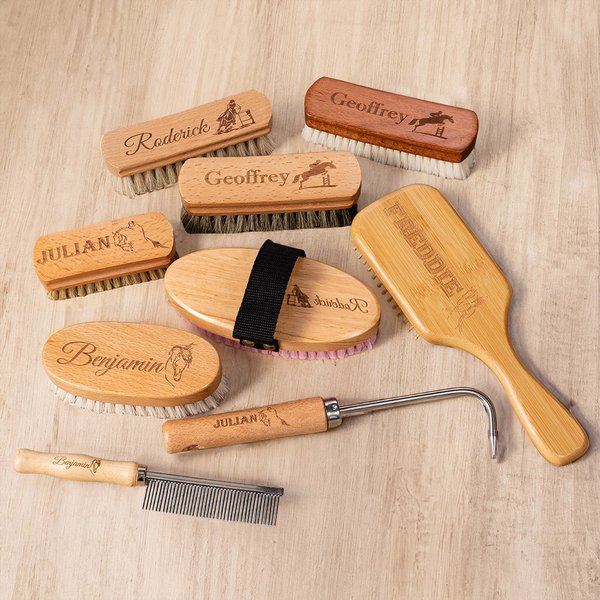 Personalised Engraved Wooden Brush Comb Hoof Pick Horse Grooming Kit with Name 9 Pcs Equine Care Supplies Equestrian Gift for Horse Trainers Lovers