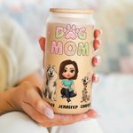 Personnalisé Dog Mom 3D Cartoon Character and 1-4 Dogs 20 oz Frosted Glass Cup with Lid and Straw Birthday Gift for Women Dog Lovers (Cadeau d'anniversaire pour les femmes aimant les chiens)