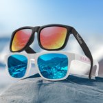 Personlige flerfargede polariserte solbriller med UV-beskyttelse og tekst Strandfest utendørs bursdagsgave til kvinner menn