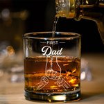 Personalizzato Fist-Bump First Dad Now Grandpa 2-16 Names 10 oz Whiskey Glass Regalo di compleanno per la festa del papà per gli uomini