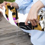 Gepersonaliseerde Nepbont Luipaardprint Cartoon Zachte Snel Drogende Strandlaken met Naam Strand Zwembad Verjaardagscadeau voor Vrouwen