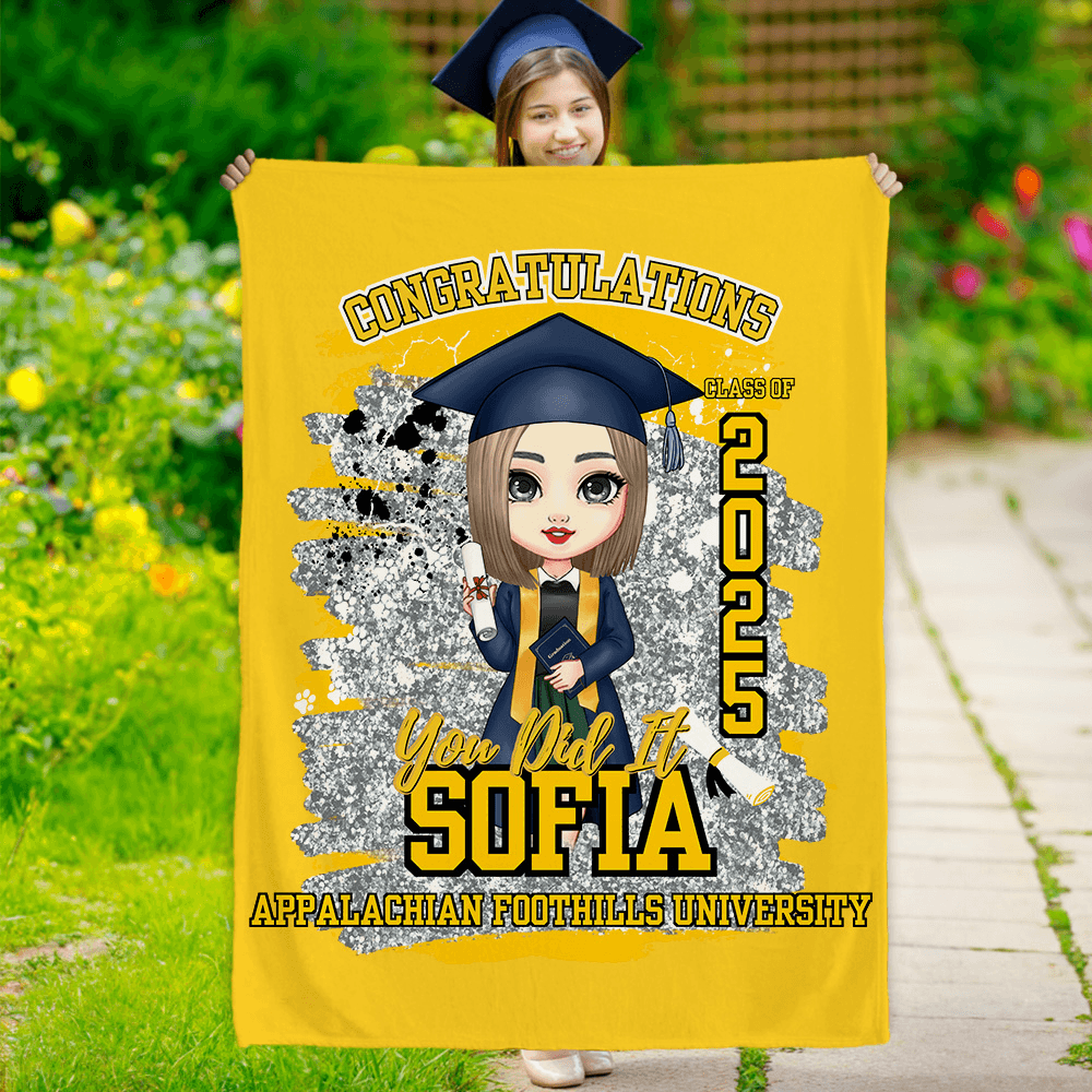 Personalized Name & Cartoon Character Graduation Congratulations Blanket, Class of 2025 Graduation Memorial Blanket, Graduation Gift for Boys/Girls