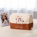Borsa da toilette personalizzata con nome ampio spazio alla moda per uso quotidiano essenziale per viaggio regalo di compleanno per donne e ragazze
