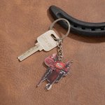 Personalisierte Pferdesattel Acryl Schlüsselanhänger mit Namen Geburtstag Jahrestag Geschenk für Pferdeliebhaber Pferdesportler