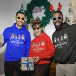 Sweat à capuche multicolore personnalisé flocons de neige 1-5 bonhommes de neige pour adulte enfant avec noms Noël Anniversaire Cadeau pour la famille