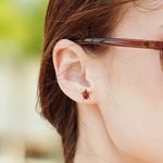 Boucles d’Oreilles Personnalisées avec Pierre de Naissance en Forme de Tortue Fine et Mignonne Cadeau Anniversaire pour Femme Fille