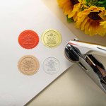 Timbro a secco personalizzato con nome e motivo floreale, timbro Ex Libris, popolare per libri e buste - Regalo di compleanno per chi ama leggere