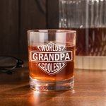 Personlig Worlds Coolest Shield Whiskey Rock Glass med gravert kallenavn og skiferunderlegg Farsdag Bursdagsgave til pappa bestefar