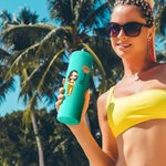 Personalisierte Geburt Blume Cartoon Urlaub Charakter 16 oz Pastell Becher mit Strohhalm und Name Beach Party Sommerurlaub Geschenk für Familie Freunde