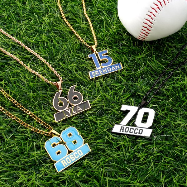 Collana con numero sportivo personalizzato con nome Compleanno Anniversario Regalo per la famiglia, gli amici e gli appassionati di sport