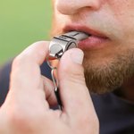 Fischietto con cordino personalizzato con nome e modelli diversi soprtivi - Regalo ideale per scuola o sport all'aperto per allenatori o insegnanti