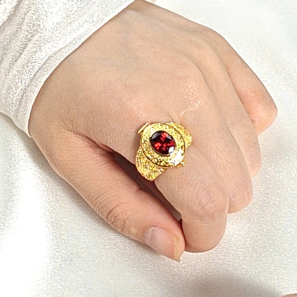 Personalized Vintage Medieval Historical Birthstone Poison Ring with Secret Message Anniversary Birthday Gift for Women 5