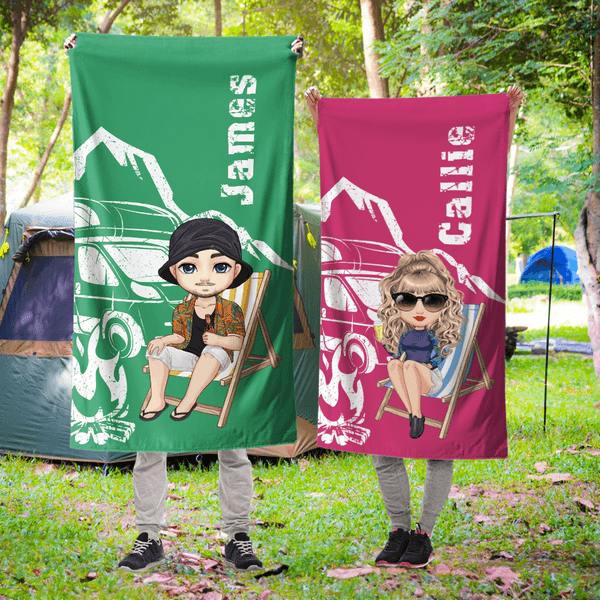 Spersonalizowany ręcznik plażowy Campervan Cartoon Camping Character Quick Dry Oversized Summer Vacation Travel Holiday Gift for Campers Outdoor Enthusiasts