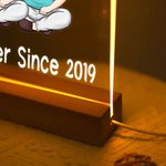 Personalizzato Insieme dall'anno Cartoon Couple LED Night Light con nomi e base in legno Home Decor Anniversary Birthday Gift for Couples