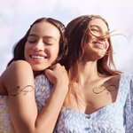 Tatouages Éphémères Personnalisés avec Noms Fleurs Symbole Infini Tatouage Non Toxique et Imperméable Cadeau de Mariage Anniversaire pour Couples Amis