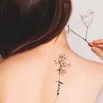 Personalisert 1-3 akvarell fødselsblomst vanntett giftfri midlertidig tatovering klistremerker med navn feriegave til bestevenner tatoveringselskere