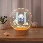 Linterna nocturna LED personalizada con iniciales de animal marino, nombre y base de madera Decoración de habitación infantil Regalo de cumpleaños Baby Shower para niños 2