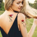 Personalisert 1-3 akvarell fødselsblomst vanntett giftfri midlertidig tatovering klistremerker med navn feriegave til bestevenner tatoveringselskere