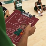 Portapapeles acrílico personalizado con nombre de personaje de baloncesto y fútbol de dibujos animados Regalo de cumpleaños para el entrenador o miembro del equipo