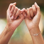 Personalized Police Handcuff Interlocking Infinity Bracelet with Engraved Double Initials Valentine's Birthday Gift for Policewomen Couples Friend