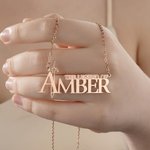 Collier d'épée personnalisé La Légende de Inspiré avec nom Bijoux délicat Jeu Anniversaire Cadeau pour Famille Ami