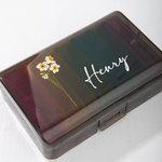 Personalisierte Geburt Blume Regenbogen-farbige tragbare wöchentliche Pille Organizer Box mit Namen Reisezubehör tägliche Medikation Geschenk für Familie Freunde