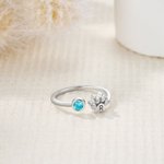 Personalizado perro pata de impresión piedra de nacimiento ajustable anillo abierto con grabado inicial de cumpleaños Memorial de recuerdo de regalo para las mujeres amantes de las mascotas