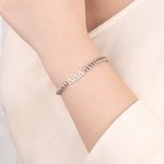 Bracelet personnalisé de lettres grecques en perles Réunion de sororité Cadeau d'anniversaire pour les sœurs | Callie × Affinity Licensing