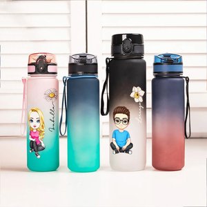 Borraccia personalizzata con nome personaggio in stile cartone animato e fiore di nascita colore sfumato sport regalo di compleanno per famiglia