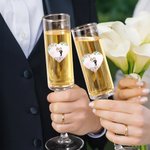 Etiquetas adhesivas personalizadas con el nombre y la fecha de la boda para novios recién casados