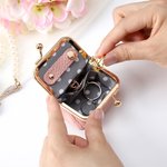 Gepersonaliseerde Geboorte Bloemen Boeket Vintage Mini Lederen Sieraden Doos met Naam en Kiss Lock Travel Essential Verjaardag Bruidsmeisje Gift voor vrouwen