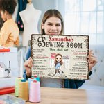 Gepersonaliseerd Naaimachine Cartoon Character Metal Sign met naam Studio Decor Verjaardag Housewarming Gift voor naaien liefhebbers Designer