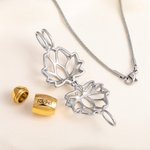 Flor de loto personalizada con mini urna de cenizas Collar de cremación Regalo conmemorativo de simpatía por la pérdida de un ser querido