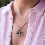 Flor de loto personalizada con mini urna de cenizas Collar de cremación Regalo conmemorativo de simpatía por la pérdida de un ser querido