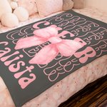 Personalisierte Cheer Pink Coquette Bogen weiche Decke mit Namen Home Decor Geburtstag Team Geschenk für Cheerleader Mädchen