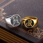 Anillo de sello personalizado con monograma de iniciales entrelazadas y texto grabado regalo de cumpleaños y compromiso para hombres