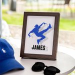 Boîte d'ombrage personnalisée en bois avec silhouette de danse, cadre photo, épingle de compétition et nom, décoration intérieure, cadeau d'anniversaire pour les danseurs.