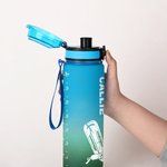 Gepersonaliseerde Cartoon Lifeguard Rescue Gear Element 32 oz Gradient Sport Water Bottle met Naam en Tijd Marker Dankbaarheid Verjaardagscadeau voor Lifeguards