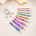 Personalised Crochet Queen Colourful Portable Mini Crochet Hooks Keychain with Engraved Text Outdoor Essentials Birthday Gift for Women Craft Lovers