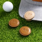 Juego de dos marcadores de bolas de golf magnéticos de cuero de PU con monograma personalizado Accesorios de golf Regalo de cumpleaños Día del Padre para los amantes de los jugadores de golf