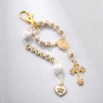 Gepersonaliseerde Kruis Schelp Kralen Engel Sleutelhanger met Naam Eerste Communie Doop Cadeau voor Christelijke Vrouwen Peettante