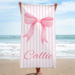 Serviette de plage surdimensionnée avec nom, personnalisée par Coquette Rose Bow Stripes Quick Dry Travel Essentials Summer Vacation Birthday Gift for Women