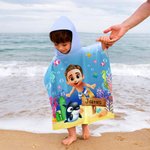 Asciugamano da spiaggia con cappuccio personalizzato con nome e design animale marino in stile 3D - Regalo per vacanze estive per ragazzi e ragazze