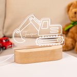 Personlig grävmaskin traktor design justerbar LED nattlampa med namn och träbas för barnrum doppresent födelsedagspresent för pojkar