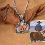 Personalisierte Retro Western Cowboy Cow Tag Halskette mit Initialen und eingraviertem Text Bauernhof Leben Stierkampf Zubehör Geburtstag Geschenk für Cowboy-Liebhaber
