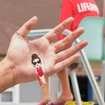 Personalizzato Cartoon Lifeguard portachiavi in acrilico con nome Uso quotidiano Apprezziamo il regalo di compleanno per i bagnini