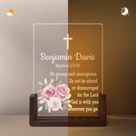 Personalisierte Blume Blatt Kranz Kreuz Holzsockel LED-Nachtlicht mit Namen und Text Home Decor Taufe Konfirmation Baby Dusche Geschenk für Kinder