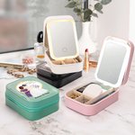 Personalizowane pudełko na biżuterię ze skóry PU z imionami i regulowanym lusterkiem do makijażu LED Prezent ślubny dla narzeczonych