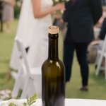 Bouchon de vin personnalisé Leaves Mountain avec nom et date Cadeau d'anniversaire de mariage pour jeunes mariés